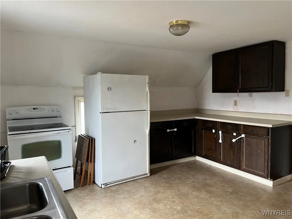 36 Park Avenue, Royalton, New York 14105, Royalton, New York 14105, 3 Bedrooms Bedrooms, ,2 BathroomsBathrooms,Residential,For Sale,36 Park Avenue, Royalton, New York 14105,0,B1646248