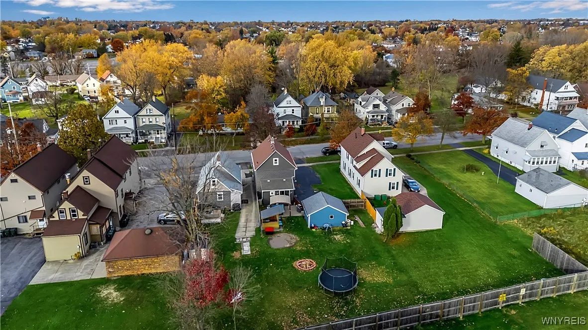 293 Olmstead Avenue, Lancaster, New York 14043, Lancaster, New York 14043, 3 Bedrooms Bedrooms, 10 Rooms Rooms,2 BathroomsBathrooms,Residential,For Sale,293 Olmstead Avenue, Lancaster, New York 14043,0,B1646307