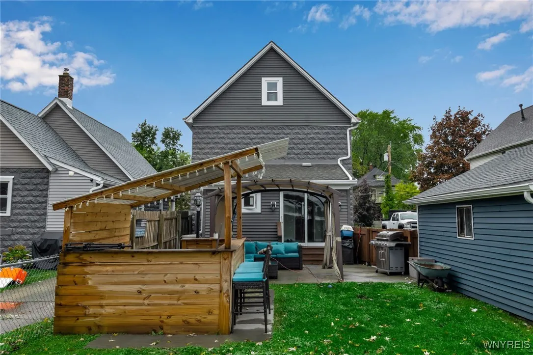 293 Olmstead Avenue, Lancaster, New York 14043, Lancaster, New York 14043, 3 Bedrooms Bedrooms, 10 Rooms Rooms,2 BathroomsBathrooms,Residential,For Sale,293 Olmstead Avenue, Lancaster, New York 14043,0,B1646307