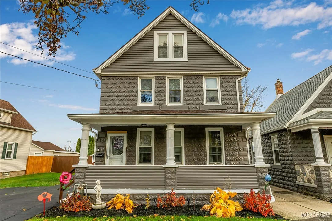 293 Olmstead Avenue, Lancaster, New York 14043, Lancaster, New York 14043, 3 Bedrooms Bedrooms, 10 Rooms Rooms,2 BathroomsBathrooms,Residential,For Sale,293 Olmstead Avenue, Lancaster, New York 14043,0,B1646307