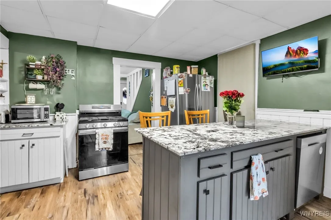 293 Olmstead Avenue, Lancaster, New York 14043, Lancaster, New York 14043, 3 Bedrooms Bedrooms, 10 Rooms Rooms,2 BathroomsBathrooms,Residential,For Sale,293 Olmstead Avenue, Lancaster, New York 14043,0,B1646307