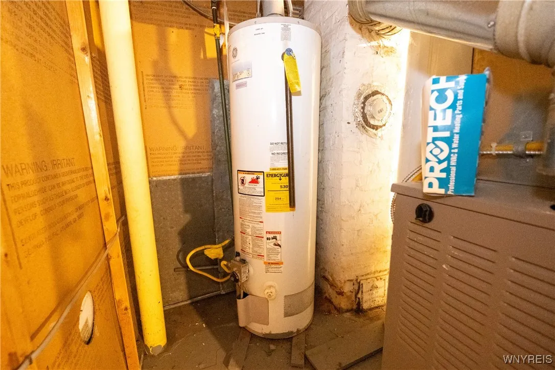 108 David Avenue, Cheektowaga, New York 14225, Cheektowaga, New York 14225, 4 Bedrooms Bedrooms, ,2 BathroomsBathrooms,Residential,For Sale,108 David Avenue, Cheektowaga, New York 14225,0,B1646280