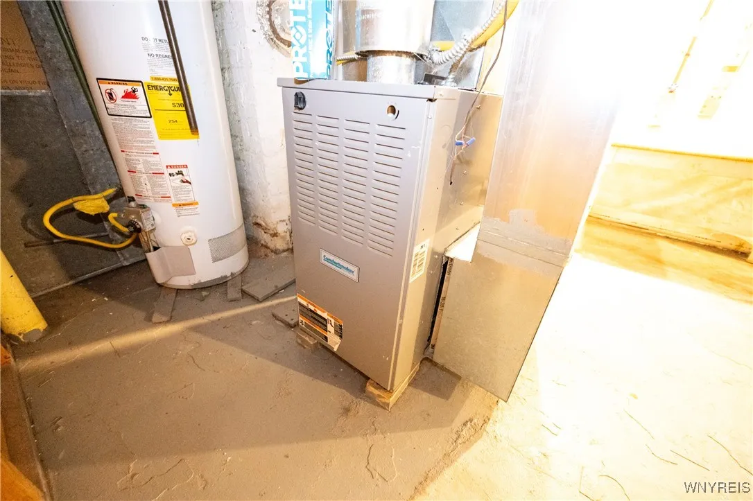 108 David Avenue, Cheektowaga, New York 14225, Cheektowaga, New York 14225, 4 Bedrooms Bedrooms, ,2 BathroomsBathrooms,Residential,For Sale,108 David Avenue, Cheektowaga, New York 14225,0,B1646280