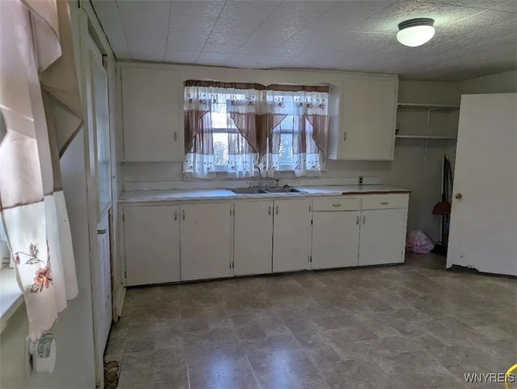 33 Genesee Street, Cuba, New York 14727, Cuba, New York 14727, 4 Bedrooms Bedrooms, 9 Rooms Rooms,2 BathroomsBathrooms,Residential,For Sale,33 Genesee Street, Cuba, New York 14727,0,B1646194