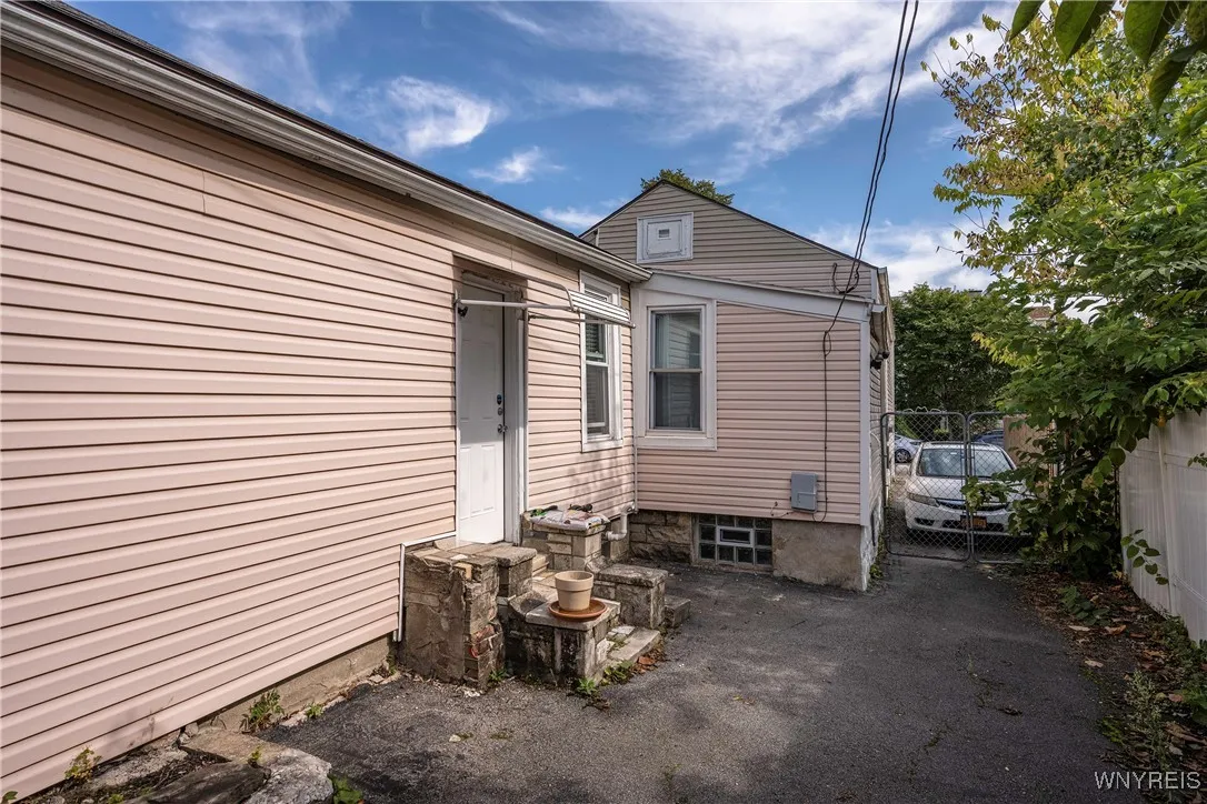 84 Brayton Street, Buffalo, New York 14213, Buffalo, New York 14213, 3 Bedrooms Bedrooms, 6 Rooms Rooms,1 BathroomBathrooms,Residential,Closed,84 Brayton Street, Buffalo, New York 14213,0,B1639349