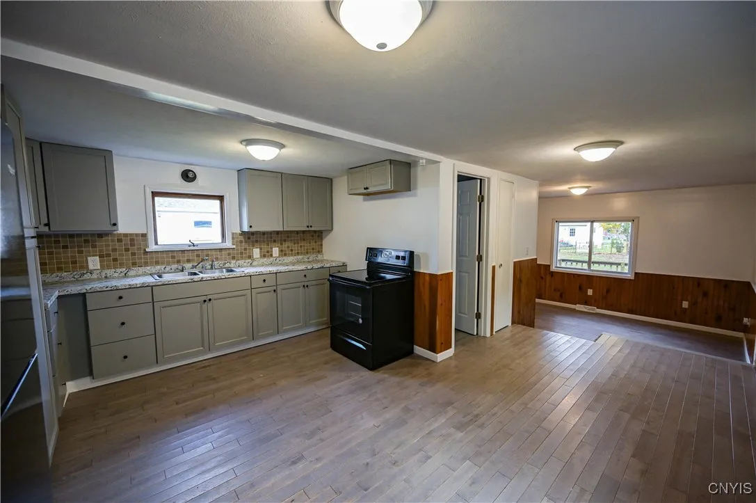 608 Union Street, Rome, New York 13440, Rome, New York 13440, 3 Bedrooms Bedrooms, 7 Rooms Rooms,2 BathroomsBathrooms,Residential,For Sale,608 Union Street, Rome, New York 13440,0,S1645495