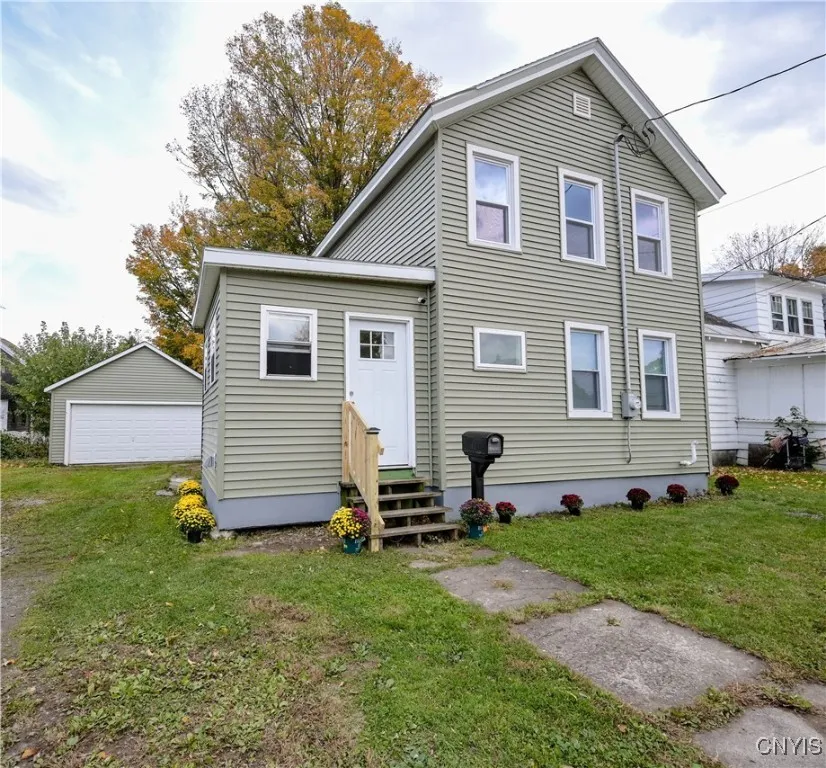 608 Union Street, Rome, New York 13440, Rome, New York 13440, 3 Bedrooms Bedrooms, 7 Rooms Rooms,2 BathroomsBathrooms,Residential,For Sale,608 Union Street, Rome, New York 13440,0,S1645495