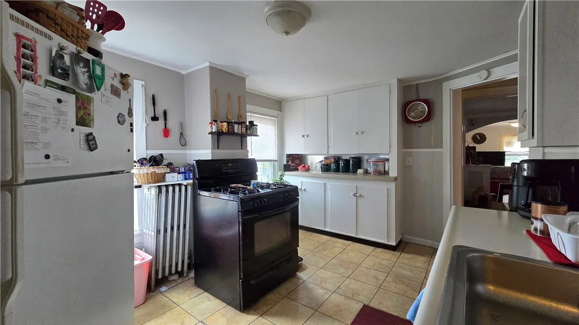 600 Hart Street, Elmira City, New York 14905, Elmira City, New York 14905, 5 Bedrooms Bedrooms, ,2 BathroomsBathrooms,Residential,For Sale,600 Hart Street, Elmira City, New York 14905,0,R1646439