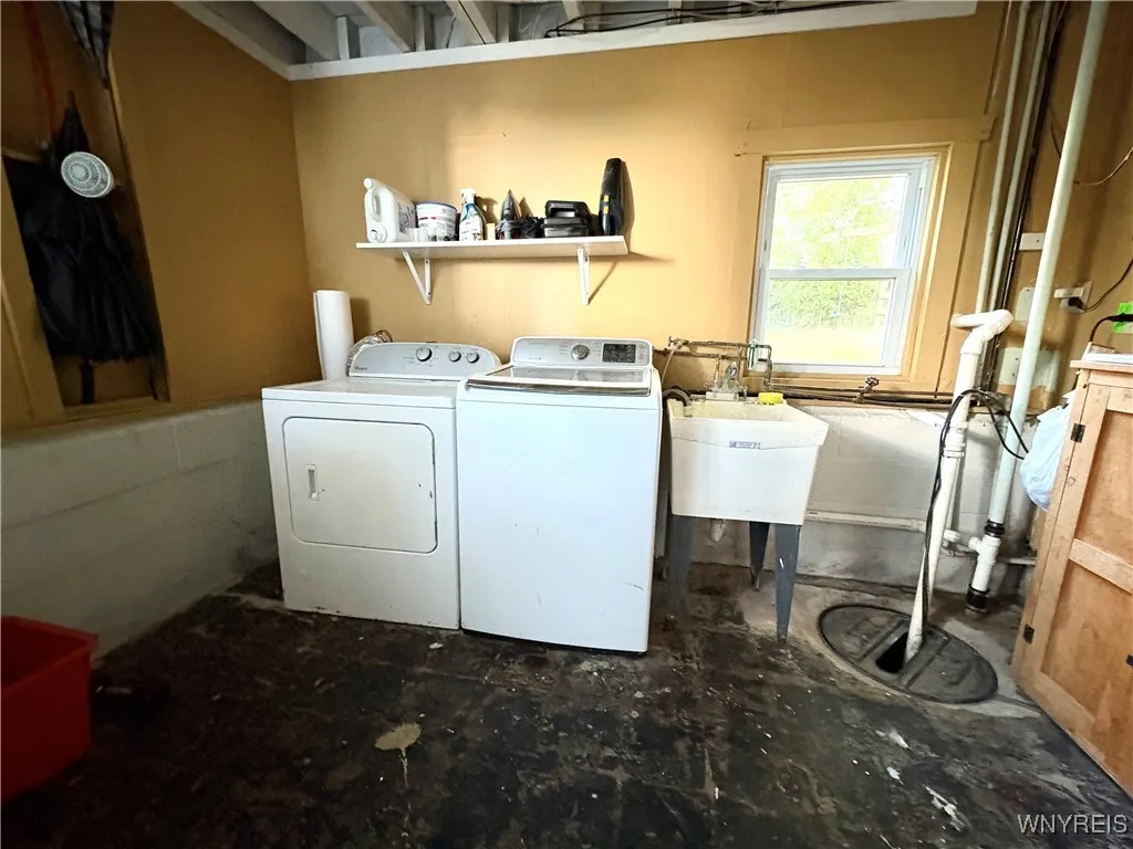 205 Conant Drive, Tonawanda, New York 14223, Tonawanda, New York 14223, 4 Bedrooms Bedrooms, 10 Rooms Rooms,1 BathroomBathrooms,Residential,Closed,205 Conant Drive, Tonawanda, New York 14223,0,B1646189