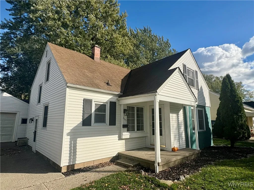 205 Conant Drive, Tonawanda, New York 14223, Tonawanda, New York 14223, 4 Bedrooms Bedrooms, 10 Rooms Rooms,1 BathroomBathrooms,Residential,Closed,205 Conant Drive, Tonawanda, New York 14223,0,B1646189