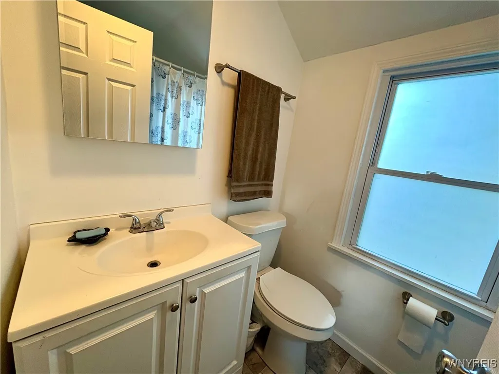 205 Conant Drive, Tonawanda, New York 14223, Tonawanda, New York 14223, 4 Bedrooms Bedrooms, 10 Rooms Rooms,1 BathroomBathrooms,Residential,Closed,205 Conant Drive, Tonawanda, New York 14223,0,B1646189