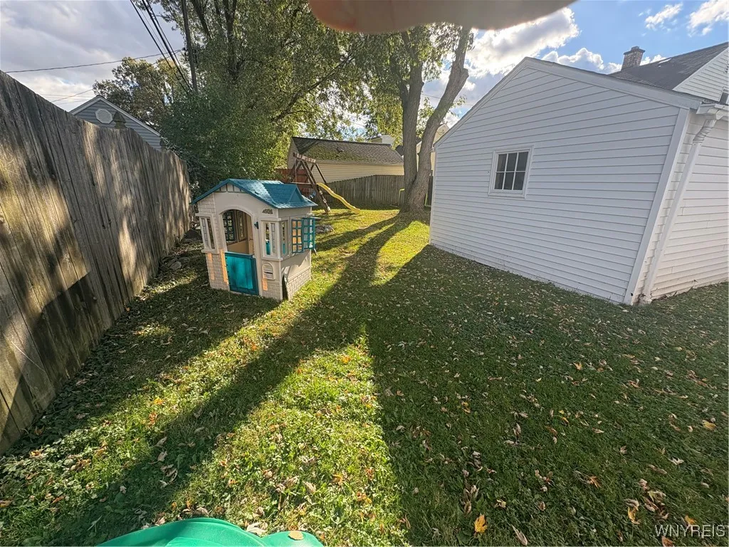 205 Conant Drive, Tonawanda, New York 14223, Tonawanda, New York 14223, 4 Bedrooms Bedrooms, 10 Rooms Rooms,1 BathroomBathrooms,Residential,Closed,205 Conant Drive, Tonawanda, New York 14223,0,B1646189