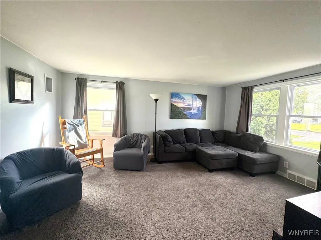 205 Conant Drive, Tonawanda, New York 14223, Tonawanda, New York 14223, 4 Bedrooms Bedrooms, 10 Rooms Rooms,1 BathroomBathrooms,Residential,Closed,205 Conant Drive, Tonawanda, New York 14223,0,B1646189