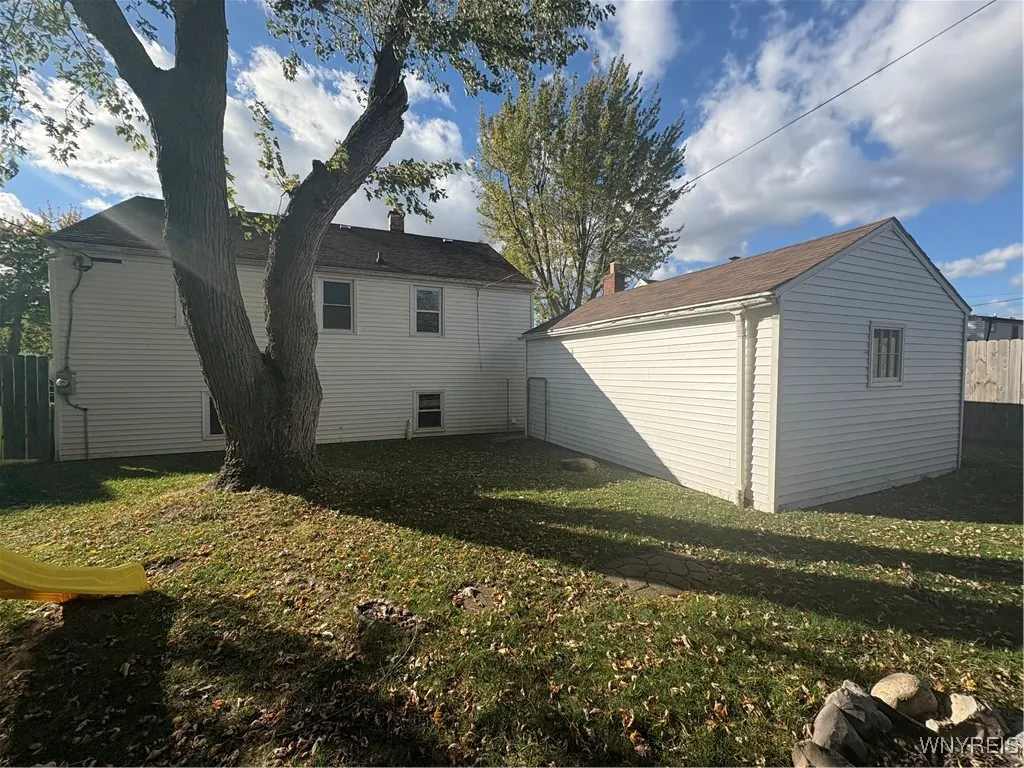 205 Conant Drive, Tonawanda, New York 14223, Tonawanda, New York 14223, 4 Bedrooms Bedrooms, 10 Rooms Rooms,1 BathroomBathrooms,Residential,Closed,205 Conant Drive, Tonawanda, New York 14223,0,B1646189