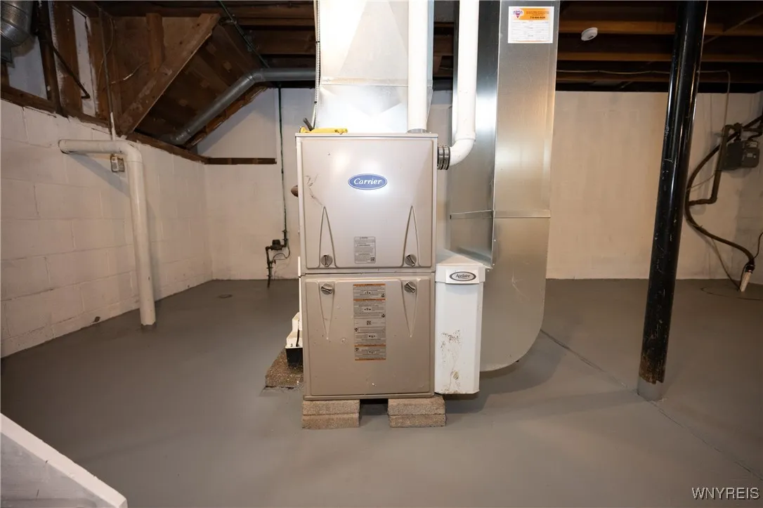 930 Sun Valley Drive, North Tonawanda, New York 14, North Tonawanda, New York 14120, 3 Bedrooms Bedrooms, 7 Rooms Rooms,1 BathroomBathrooms,Residential,For Sale,930 Sun Valley Drive, North Tonawanda, New York 14,0,B1645489