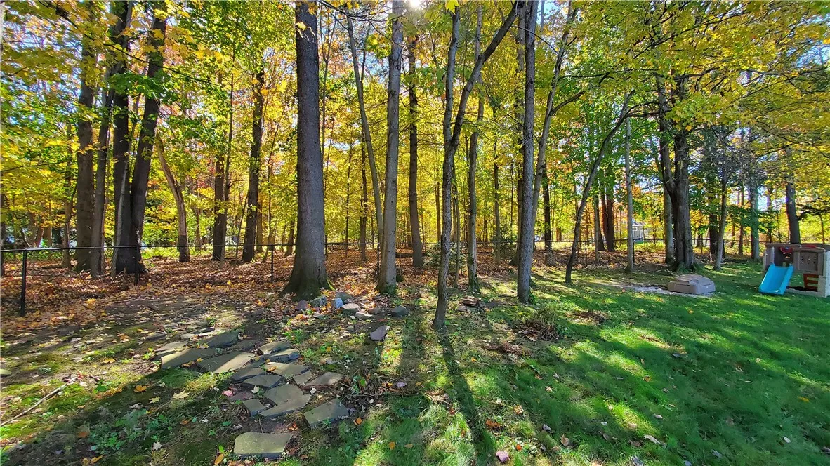 25 Dewitt Drive, Sidney, New York 13838, Sidney, New York 13838, 5 Bedrooms Bedrooms, 10 Rooms Rooms,2 BathroomsBathrooms,Residential,For Sale,25 Dewitt Drive, Sidney, New York 13838,0,R1634668