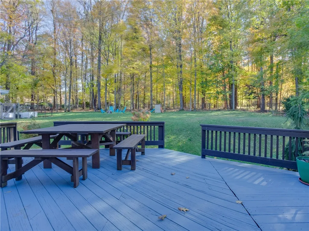 25 Dewitt Drive, Sidney, New York 13838, Sidney, New York 13838, 5 Bedrooms Bedrooms, 10 Rooms Rooms,2 BathroomsBathrooms,Residential,For Sale,25 Dewitt Drive, Sidney, New York 13838,0,R1634668