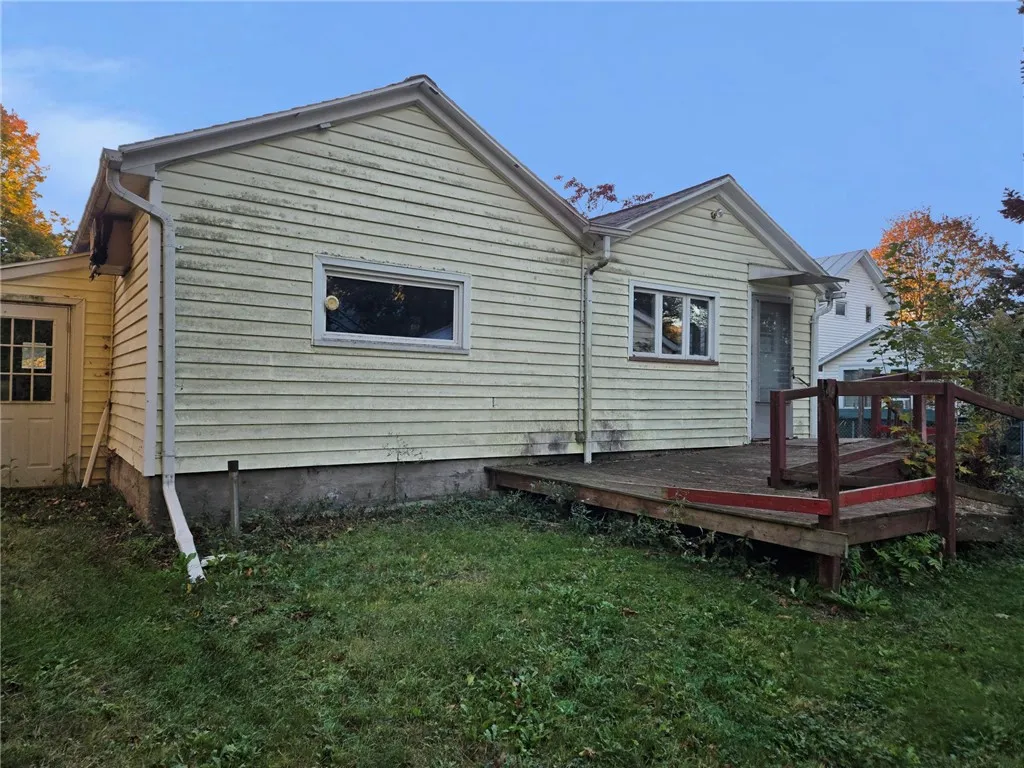 10 Clinton Street, North Dansville, New York 14437, North Dansville, New York 14437, 3 Bedrooms Bedrooms, 9 Rooms Rooms,1 BathroomBathrooms,Residential,For Sale,10 Clinton Street, North Dansville, New York 14437,0,R1646467