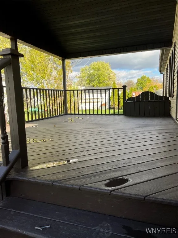 433 Chestnut Drive, Lockport Town, New York 14094, Lockport Town, New York 14094, 3 Bedrooms Bedrooms, 9 Rooms Rooms,2 BathroomsBathrooms,Residential,For Sale,433 Chestnut Drive, Lockport Town, New York 14094,0,B1646308