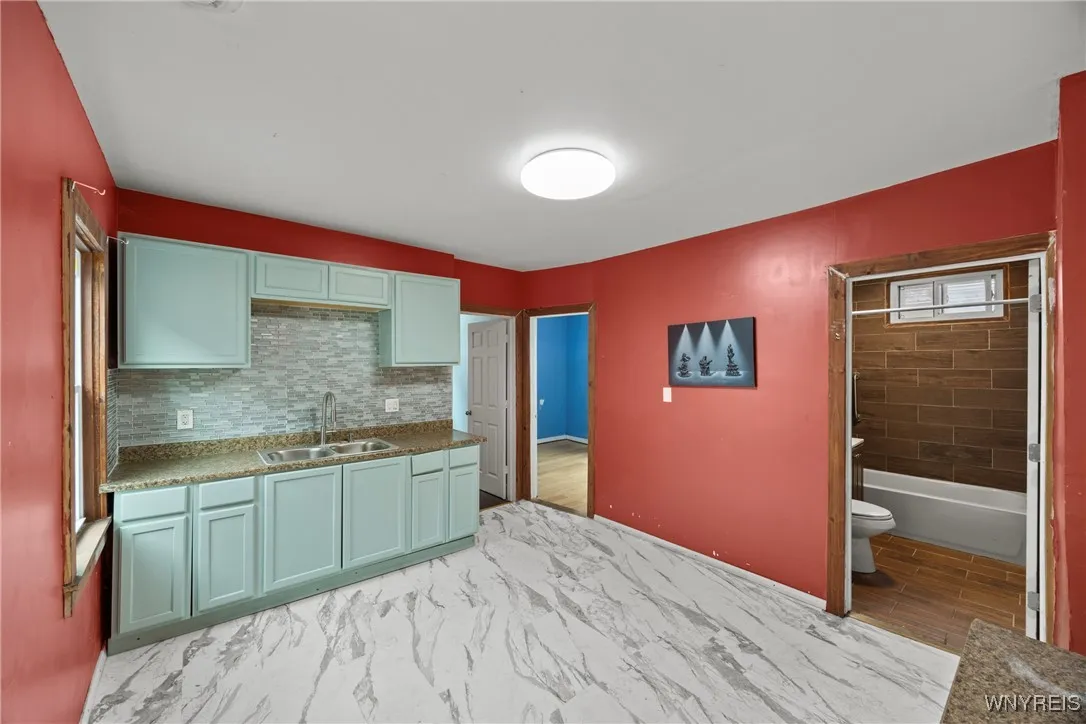 189 Kingsley St Street, Buffalo, New York 14208, Buffalo, New York 14208, 4 Bedrooms Bedrooms, ,3 BathroomsBathrooms,Residential,For Sale,189 Kingsley St Street, Buffalo, New York 14208,0,B1646209