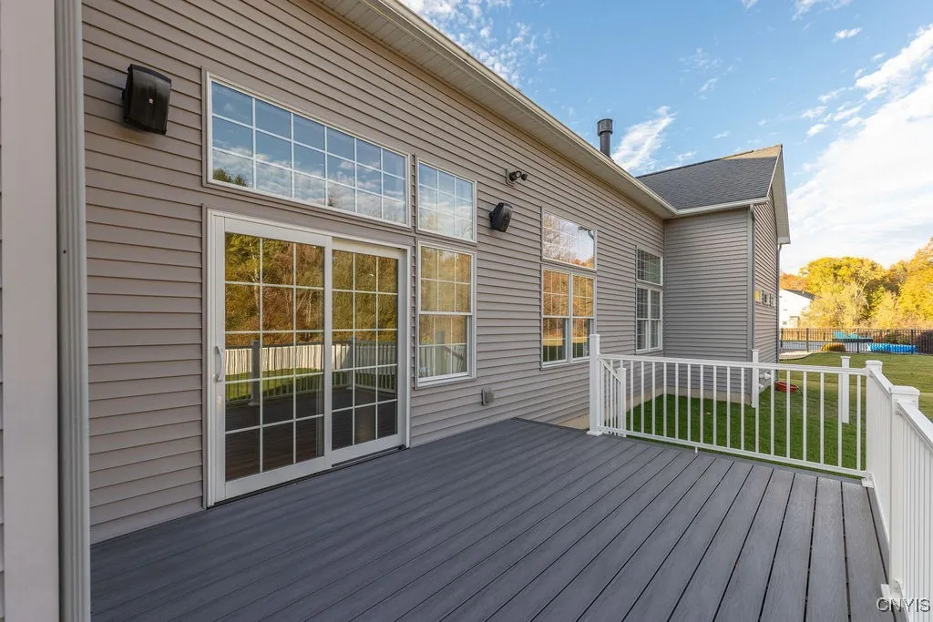4772 Lynnville, Clay, New York 13041, Clay, New York 13041, 4 Bedrooms Bedrooms, 12 Rooms Rooms,3 BathroomsBathrooms,Residential,For Sale,4772 Lynnville, Clay, New York 13041,0,S1645757