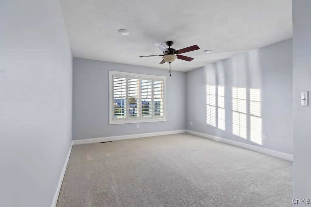 3 BEDROOM W/O FURNITURE