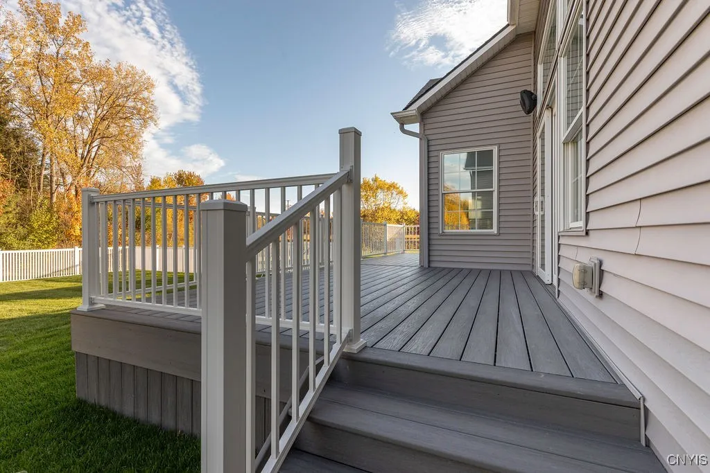 4772 Lynnville, Clay, New York 13041, Clay, New York 13041, 4 Bedrooms Bedrooms, 12 Rooms Rooms,3 BathroomsBathrooms,Residential,For Sale,4772 Lynnville, Clay, New York 13041,0,S1645757