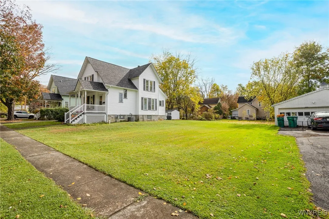 10 Reid Ave Avenue, Warsaw, New York 14569, Warsaw, New York 14569, 3 Bedrooms Bedrooms, 8 Rooms Rooms,1 BathroomBathrooms,Residential,For Sale,10 Reid Ave Avenue, Warsaw, New York 14569,0,B1646387