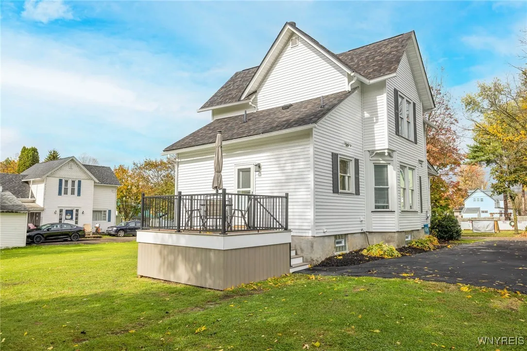 10 Reid Ave Avenue, Warsaw, New York 14569, Warsaw, New York 14569, 3 Bedrooms Bedrooms, 8 Rooms Rooms,1 BathroomBathrooms,Residential,For Sale,10 Reid Ave Avenue, Warsaw, New York 14569,0,B1646387