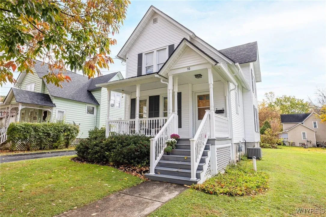 10 Reid Ave Avenue, Warsaw, New York 14569, Warsaw, New York 14569, 3 Bedrooms Bedrooms, 8 Rooms Rooms,1 BathroomBathrooms,Residential,For Sale,10 Reid Ave Avenue, Warsaw, New York 14569,0,B1646387