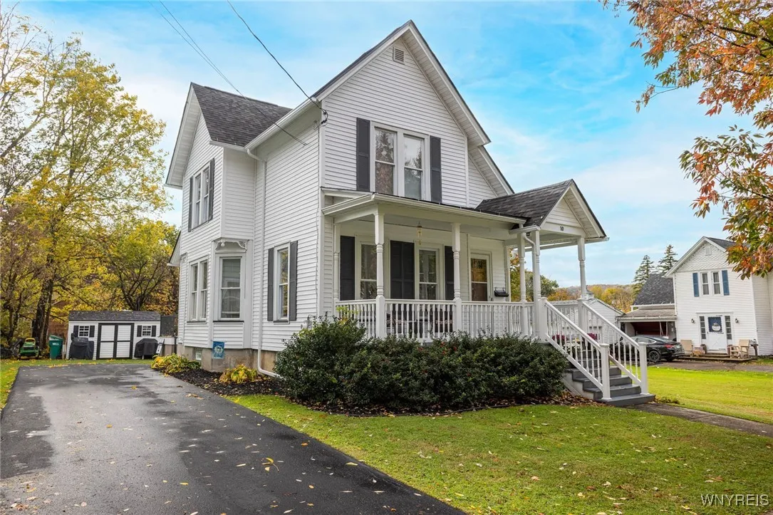 10 Reid Ave Avenue, Warsaw, New York 14569, Warsaw, New York 14569, 3 Bedrooms Bedrooms, 8 Rooms Rooms,1 BathroomBathrooms,Residential,For Sale,10 Reid Ave Avenue, Warsaw, New York 14569,0,B1646387