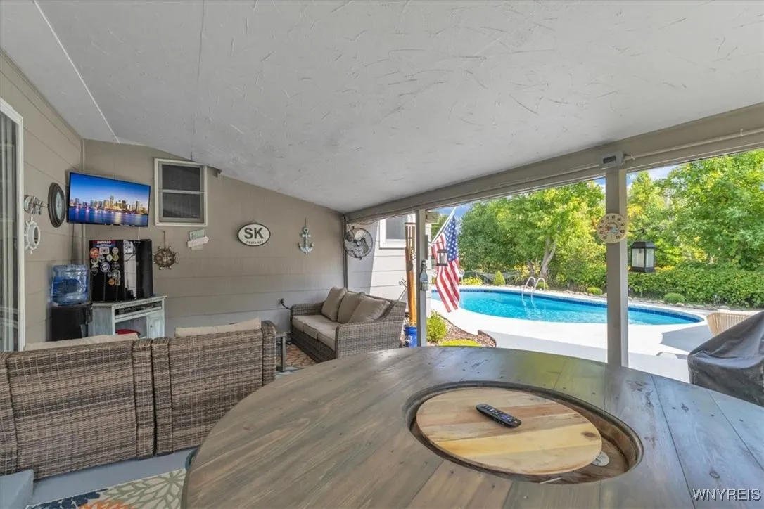 214 Presidio Place, Amherst, New York 14221, Amherst, New York 14221, 3 Bedrooms Bedrooms, 7 Rooms Rooms,2 BathroomsBathrooms,Residential,For Sale,214 Presidio Place, Amherst, New York 14221,0,B1643937