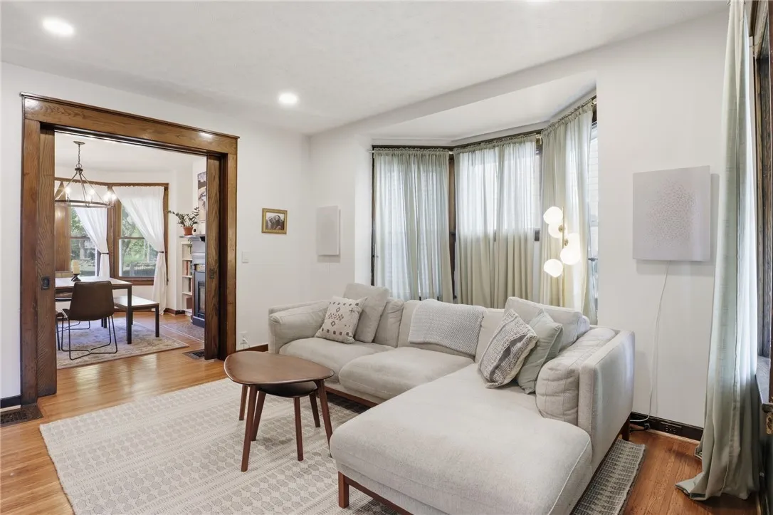 158 Merriman Street, Rochester, New York 14607, Rochester, New York 14607, 3 Bedrooms Bedrooms, 6 Rooms Rooms,1 BathroomBathrooms,Residential,Closed,158 Merriman Street, Rochester, New York 14607,0,R1642305