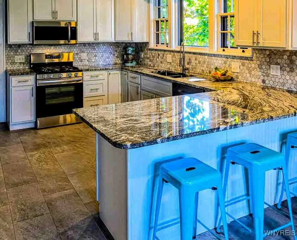2 Woodley Road, Buffalo, New York 14215, Buffalo, New York 14215, 3 Bedrooms Bedrooms, 7 Rooms Rooms,2 BathroomsBathrooms,Residential,For Sale,2 Woodley Road, Buffalo, New York 14215,0,B1645591