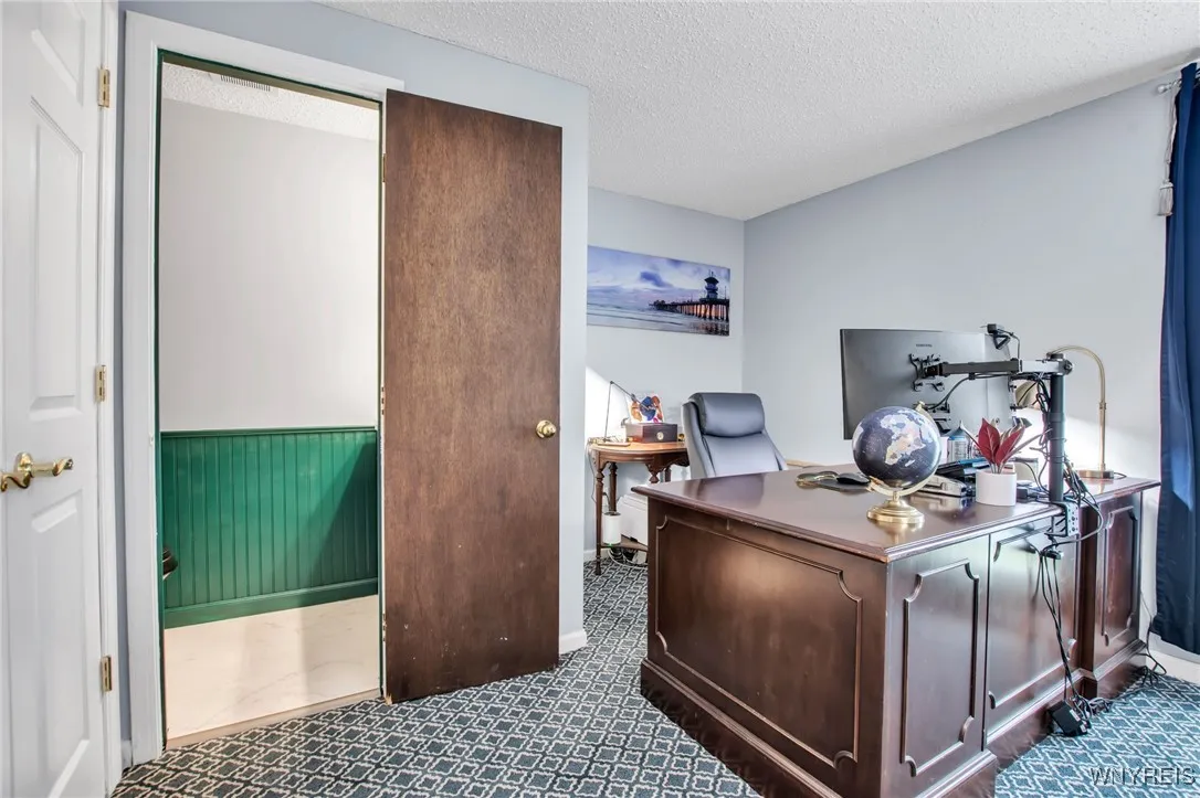 10 Woodmoor Circle, Amherst, New York 14051, Amherst, New York 14051, 3 Bedrooms Bedrooms, 8 Rooms Rooms,1 BathroomBathrooms,Residential,For Sale,10 Woodmoor Circle, Amherst, New York 14051,0,B1646278