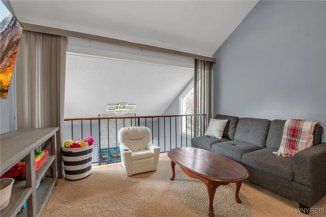 10 Woodmoor Circle, Amherst, New York 14051, Amherst, New York 14051, 3 Bedrooms Bedrooms, 8 Rooms Rooms,1 BathroomBathrooms,Residential,For Sale,10 Woodmoor Circle, Amherst, New York 14051,0,B1646278