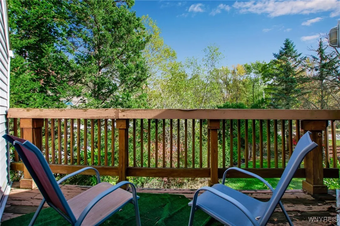 10 Woodmoor Circle, Amherst, New York 14051, Amherst, New York 14051, 3 Bedrooms Bedrooms, 8 Rooms Rooms,1 BathroomBathrooms,Residential,For Sale,10 Woodmoor Circle, Amherst, New York 14051,0,B1646278