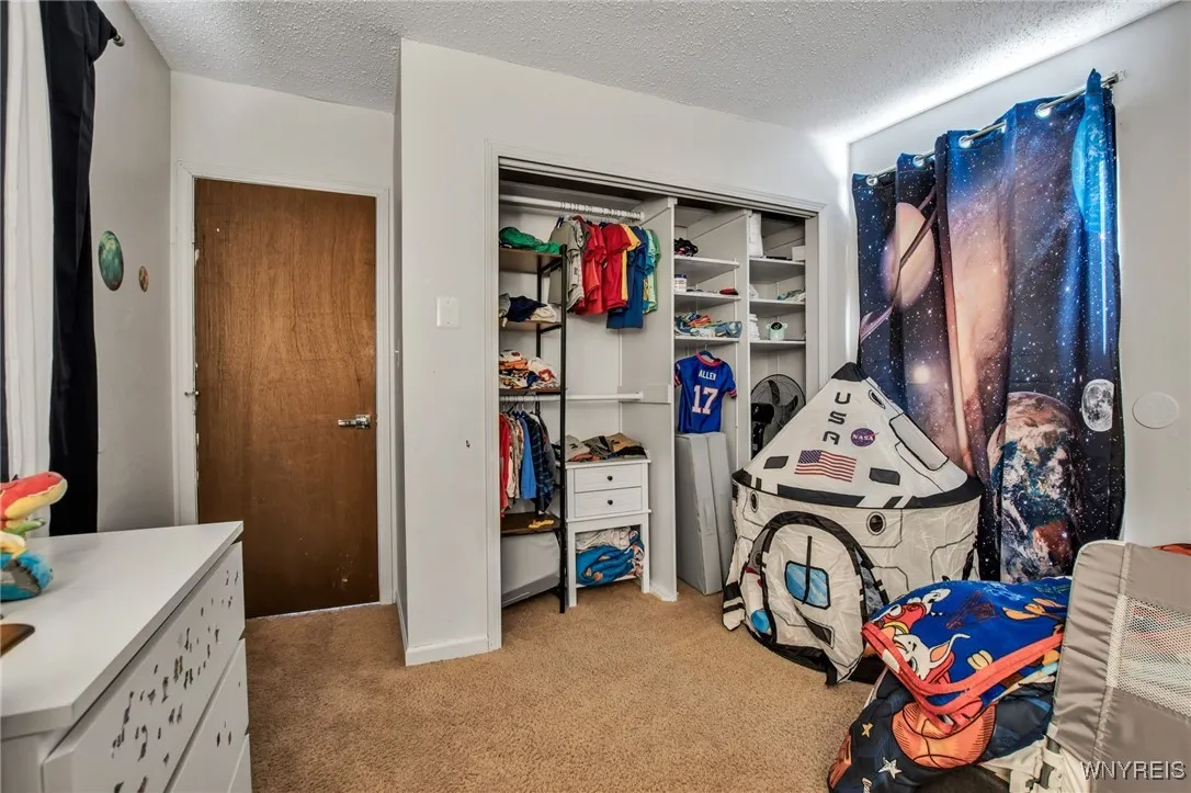 10 Woodmoor Circle, Amherst, New York 14051, Amherst, New York 14051, 3 Bedrooms Bedrooms, 8 Rooms Rooms,1 BathroomBathrooms,Residential,For Sale,10 Woodmoor Circle, Amherst, New York 14051,0,B1646278