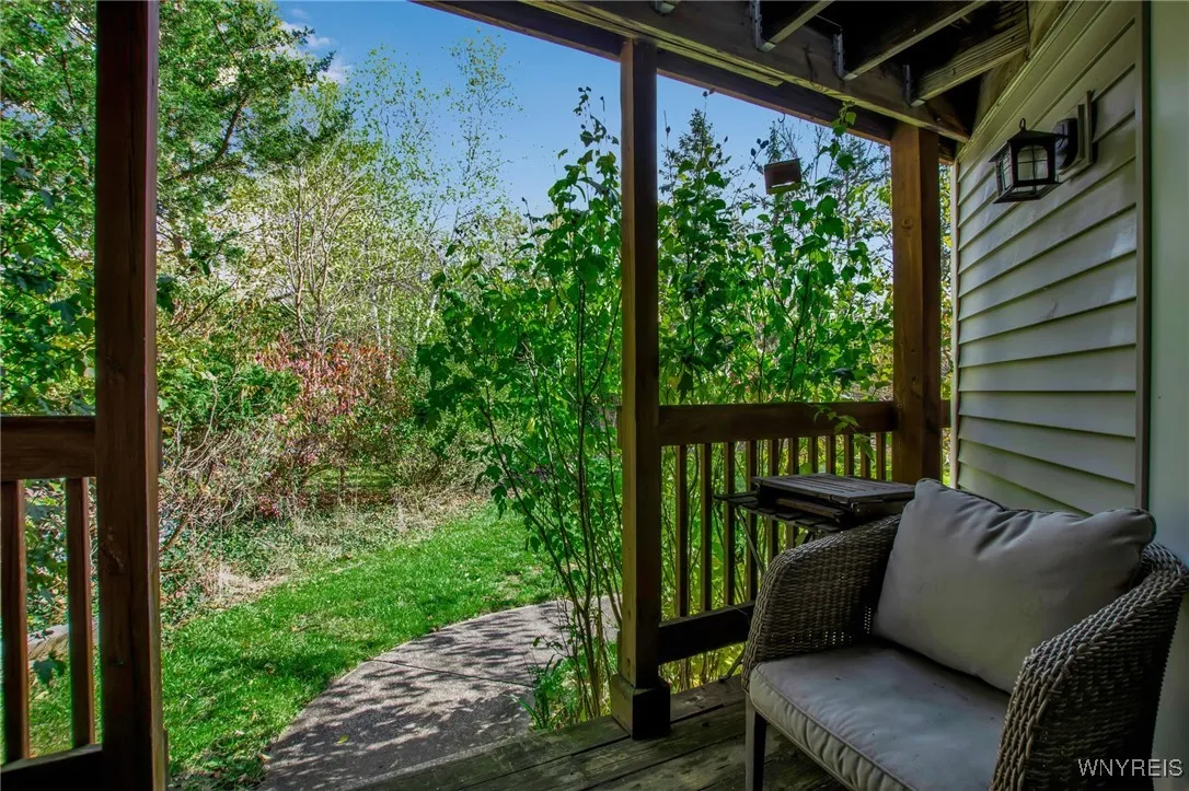 10 Woodmoor Circle, Amherst, New York 14051, Amherst, New York 14051, 3 Bedrooms Bedrooms, 8 Rooms Rooms,1 BathroomBathrooms,Residential,For Sale,10 Woodmoor Circle, Amherst, New York 14051,0,B1646278