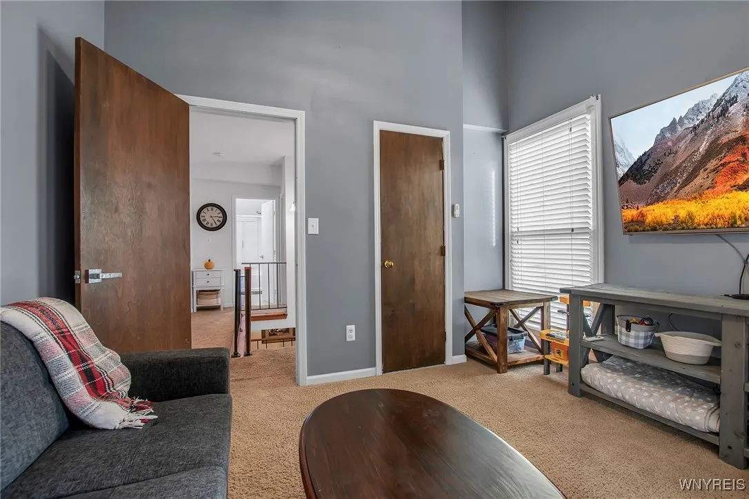 10 Woodmoor Circle, Amherst, New York 14051, Amherst, New York 14051, 3 Bedrooms Bedrooms, 8 Rooms Rooms,1 BathroomBathrooms,Residential,For Sale,10 Woodmoor Circle, Amherst, New York 14051,0,B1646278