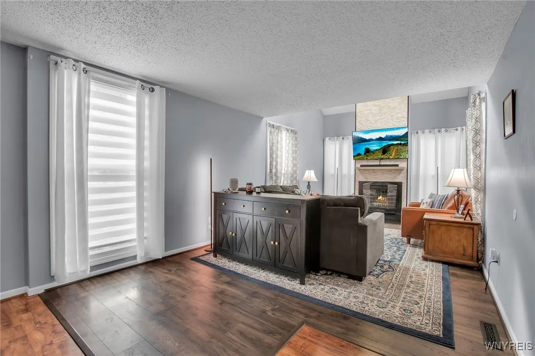 10 Woodmoor Circle, Amherst, New York 14051, Amherst, New York 14051, 3 Bedrooms Bedrooms, 8 Rooms Rooms,1 BathroomBathrooms,Residential,For Sale,10 Woodmoor Circle, Amherst, New York 14051,0,B1646278