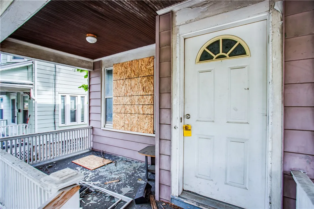 46-48 Colvin Street, Rochester, New York 14611, Rochester, New York 14611, 6 Bedrooms Bedrooms, ,2 BathroomsBathrooms,Residential,For Sale,46-48 Colvin Street, Rochester, New York 14611,0,R1645329