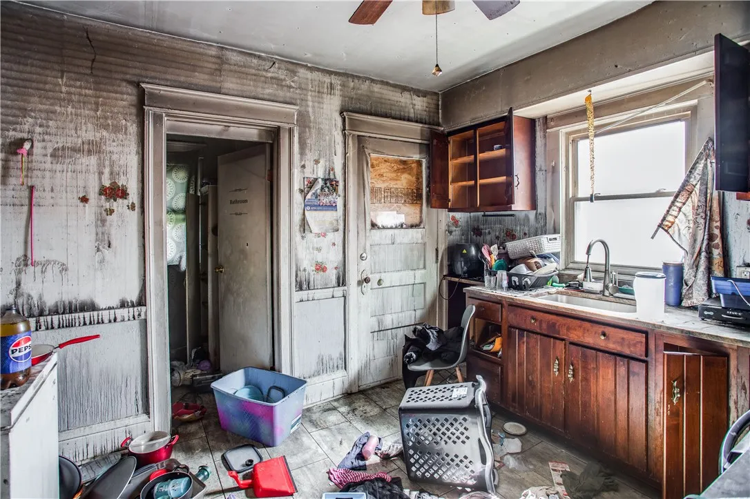 46-48 Colvin Street, Rochester, New York 14611, Rochester, New York 14611, 6 Bedrooms Bedrooms, ,2 BathroomsBathrooms,Residential,For Sale,46-48 Colvin Street, Rochester, New York 14611,0,R1645329