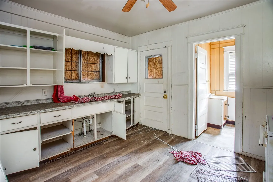 46-48 Colvin Street, Rochester, New York 14611, Rochester, New York 14611, 6 Bedrooms Bedrooms, ,2 BathroomsBathrooms,Residential,For Sale,46-48 Colvin Street, Rochester, New York 14611,0,R1645329