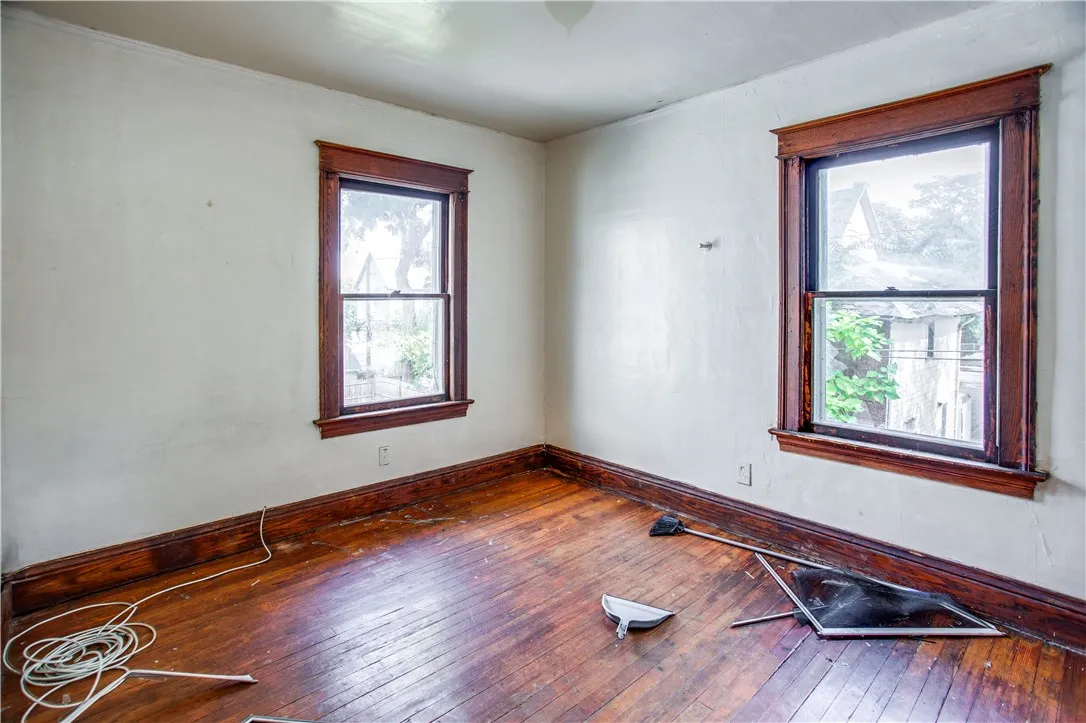 46-48 Colvin Street, Rochester, New York 14611, Rochester, New York 14611, 6 Bedrooms Bedrooms, ,2 BathroomsBathrooms,Residential,For Sale,46-48 Colvin Street, Rochester, New York 14611,0,R1645329