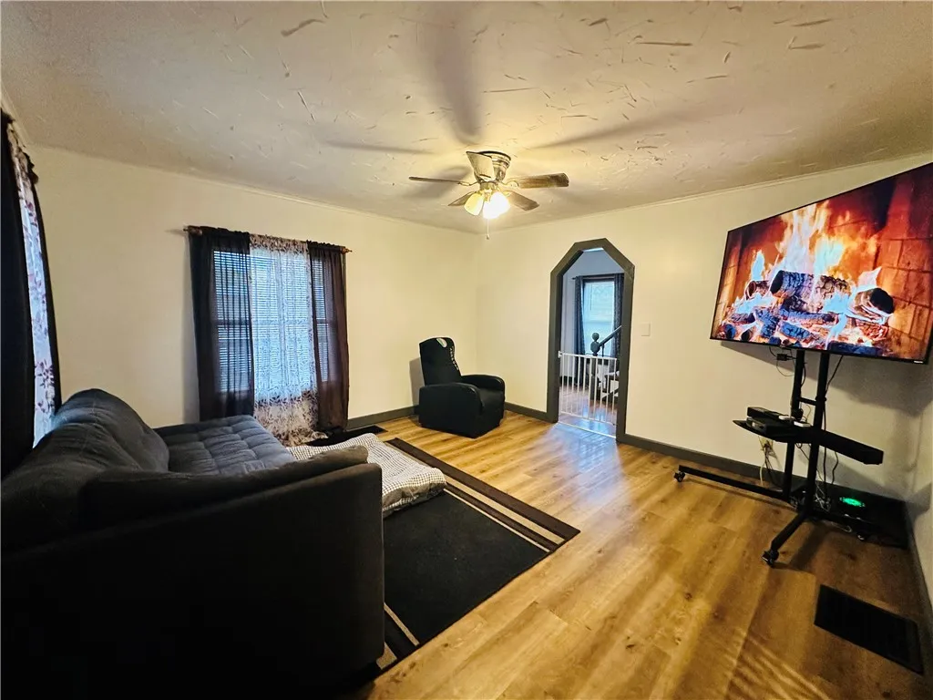 207 Birchwood Avenue, Horseheads, New York 14903, Horseheads, New York 14903, 4 Bedrooms Bedrooms, 9 Rooms Rooms,1 BathroomBathrooms,Residential,For Sale,207 Birchwood Avenue, Horseheads, New York 14903,0,R1644944