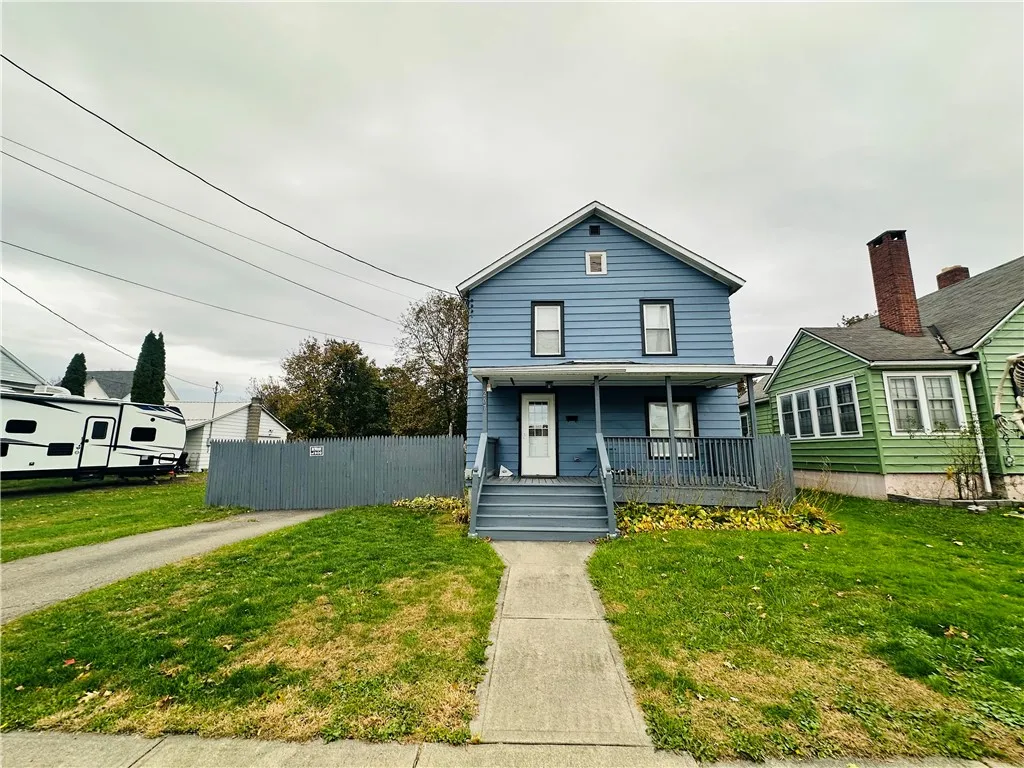 207 Birchwood Avenue, Horseheads, New York 14903, Horseheads, New York 14903, 4 Bedrooms Bedrooms, 9 Rooms Rooms,1 BathroomBathrooms,Residential,For Sale,207 Birchwood Avenue, Horseheads, New York 14903,0,R1644944