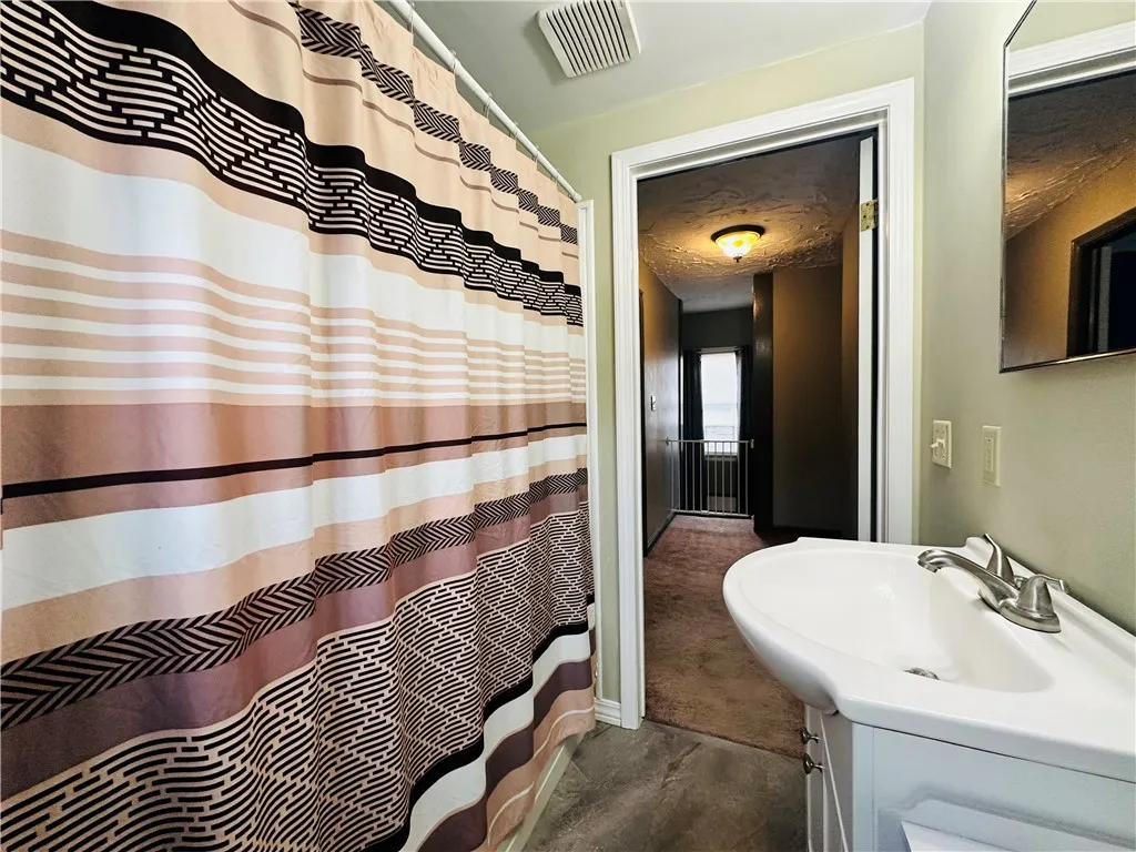 207 Birchwood Avenue, Horseheads, New York 14903, Horseheads, New York 14903, 4 Bedrooms Bedrooms, 9 Rooms Rooms,1 BathroomBathrooms,Residential,For Sale,207 Birchwood Avenue, Horseheads, New York 14903,0,R1644944