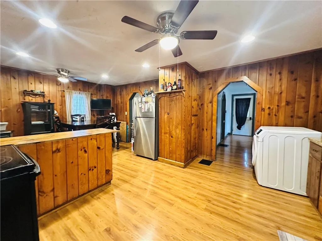 207 Birchwood Avenue, Horseheads, New York 14903, Horseheads, New York 14903, 4 Bedrooms Bedrooms, 9 Rooms Rooms,1 BathroomBathrooms,Residential,For Sale,207 Birchwood Avenue, Horseheads, New York 14903,0,R1644944