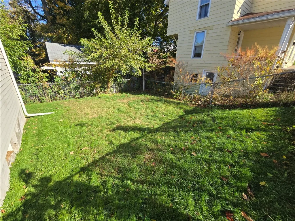 fenced side yard